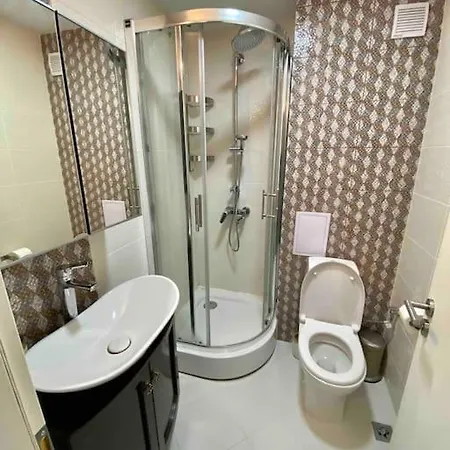 Stylish Magenta - Terrace & Free Parking *