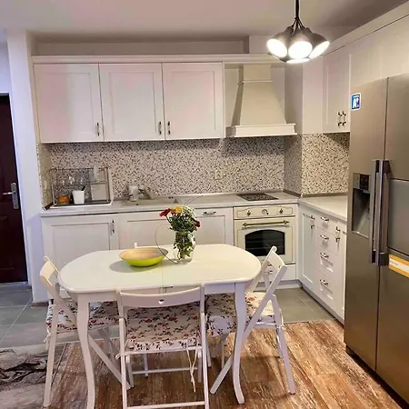 Stylish Magenta - Terrace & Free Parking * Sofia