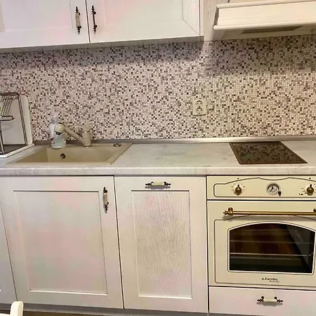 Apartament Stylish Magenta - Terrace & Free Parking Sofia